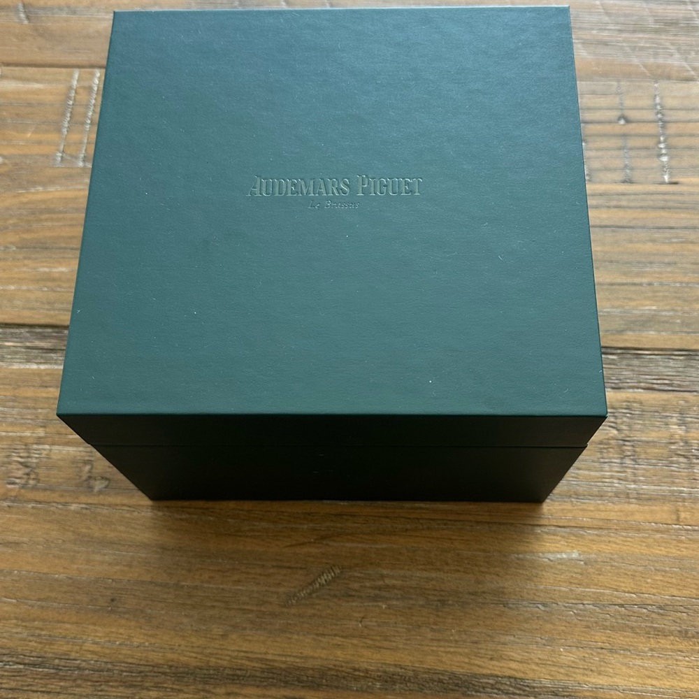 Audemars Piguet AP Green Presentation Box (Authentic)